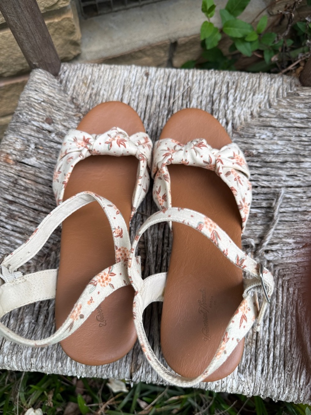 Universal Thread Cream Floral Knot Wedge Sandals - Picture 4 of 4